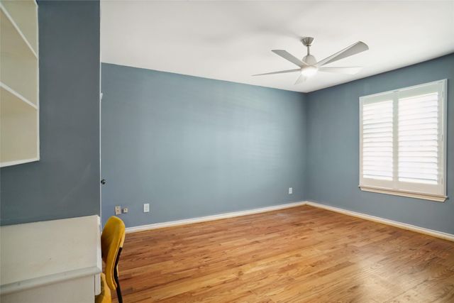 2833 S Country Club Road, Garland, TX 75043
