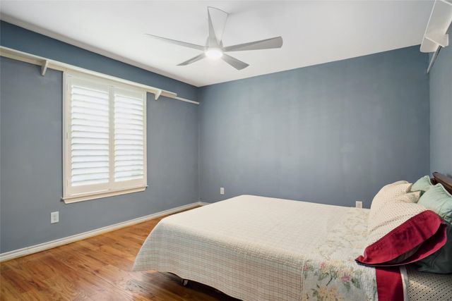 2833 S Country Club Road, Garland, TX 75043
