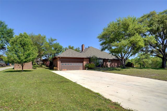 2833 S Country Club Road, Garland, TX 75043