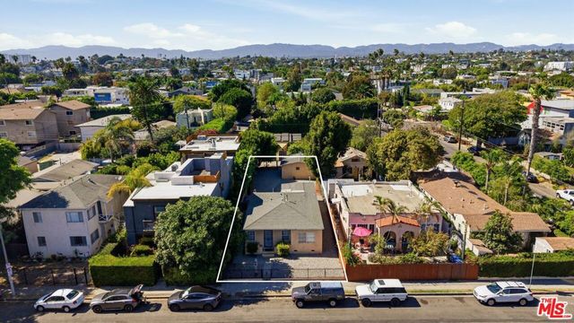 563 Brooks Avenue, Venice, CA 90291