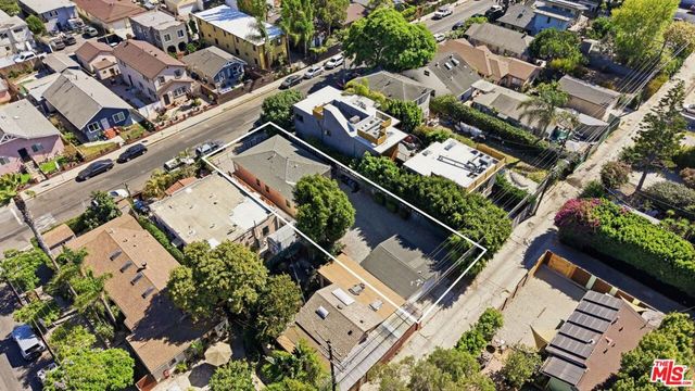 563 Brooks Avenue, Venice, CA 90291