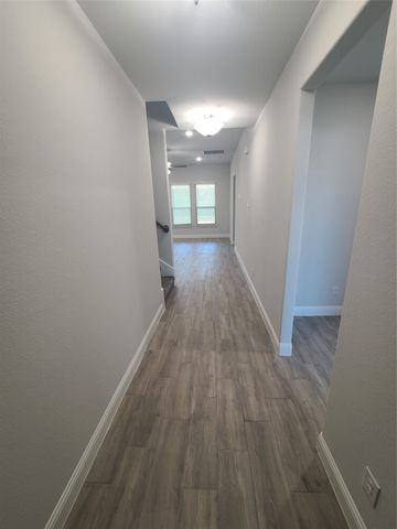 525 Hillcrest Circle, Justin, TX 76247