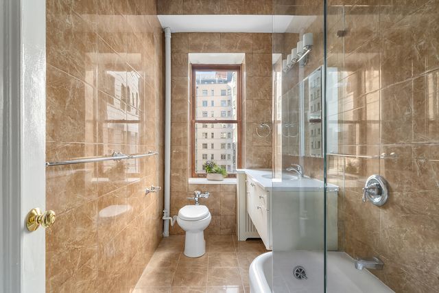 225 W 86th St Apt 608, New York City, NY 10024