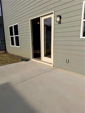 4326 Buttonwood Ln, Lilburn, GA 30047