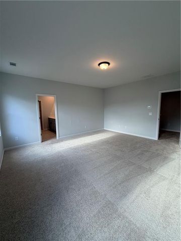 4326 Buttonwood Ln, Lilburn, GA 30047