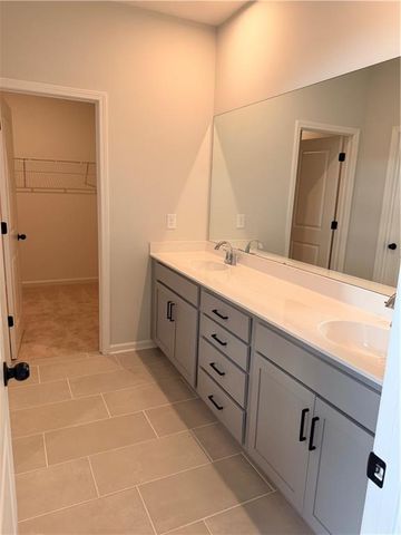 4326 Buttonwood Ln, Lilburn, GA 30047