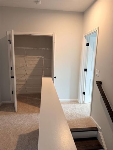 4326 Buttonwood Ln, Lilburn, GA 30047