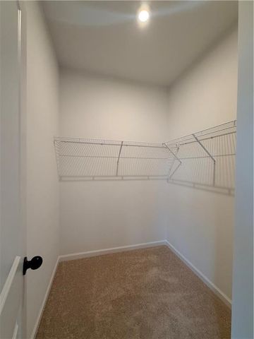 4326 Buttonwood Ln, Lilburn, GA 30047