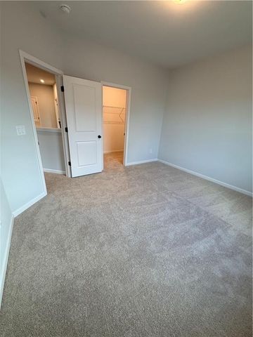 4326 Buttonwood Ln, Lilburn, GA 30047