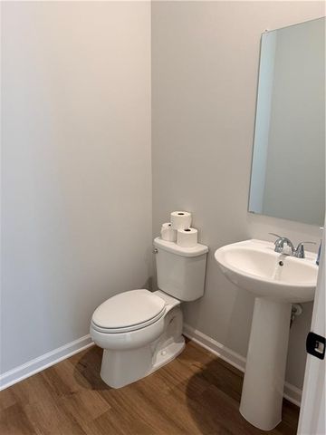 4326 Buttonwood Ln, Lilburn, GA 30047