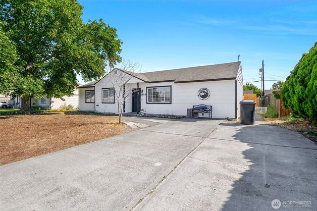 1214 Arnold Drive, Moses Lake, WA 98837