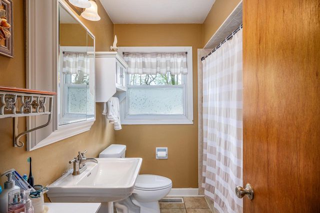 11425 8th AVENUE, Pleasant Prairie, WI 53158