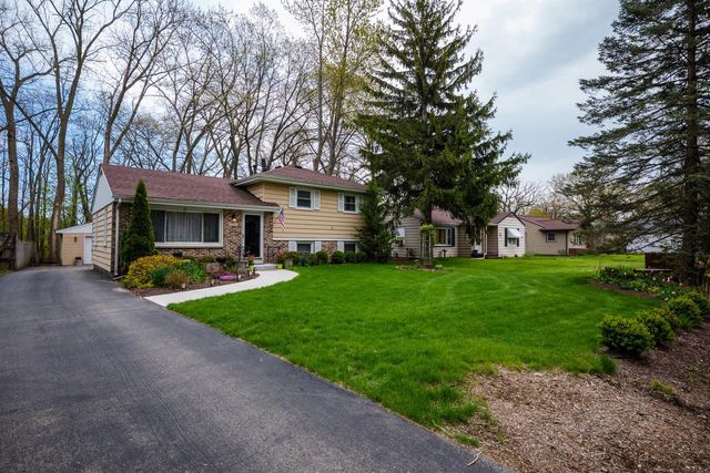 11425 8th AVENUE, Pleasant Prairie, WI 53158
