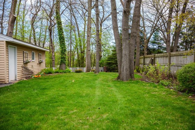 11425 8th AVENUE, Pleasant Prairie, WI 53158