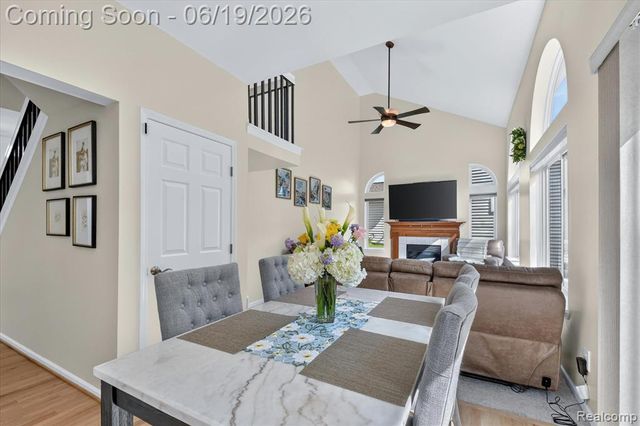 2718 Moosewood Drive, Waterford, MI 48329