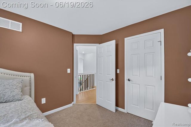 2718 Moosewood Drive, Waterford, MI 48329
