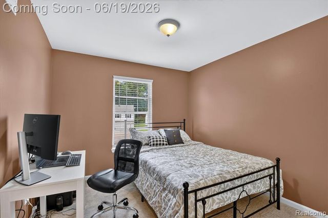 2718 Moosewood Drive, Waterford, MI 48329