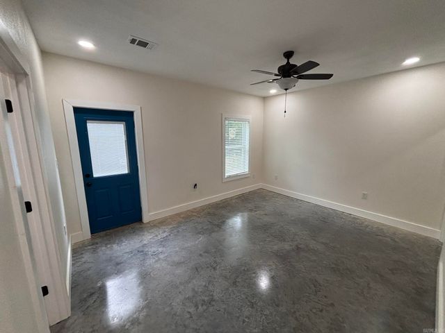 6 Vince Ln, Conway, AR 72032