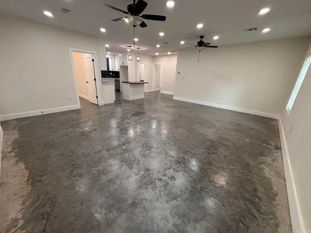 6 Vince Ln, Conway, AR 72032