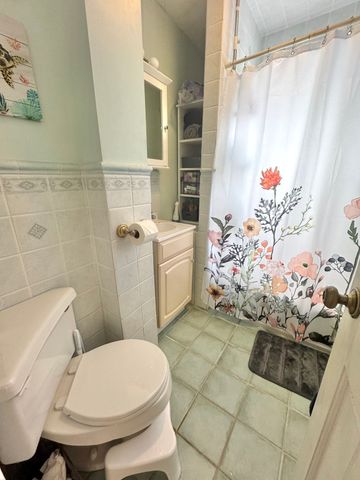 163 Summer St 1, Waltham, MA 02452