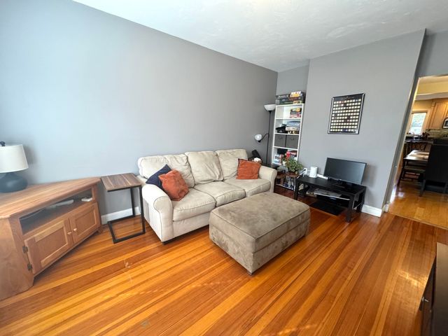 163 Summer St 1, Waltham, MA 02452