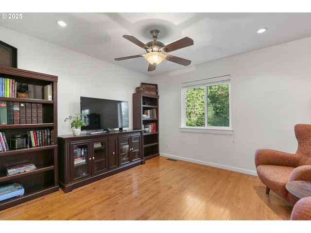 34821 Ne GABLE Ave, La Center, WA 98629