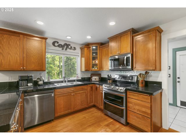 34821 Ne GABLE Ave, La Center, WA 98629