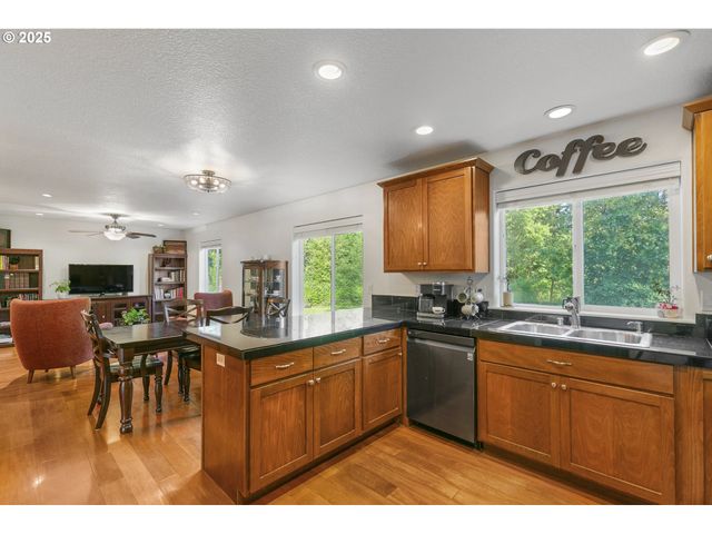 34821 Ne GABLE Ave, La Center, WA 98629
