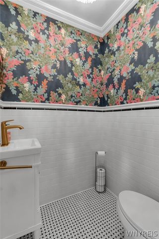 217 Brantwood Road, Amherst, NY 14226