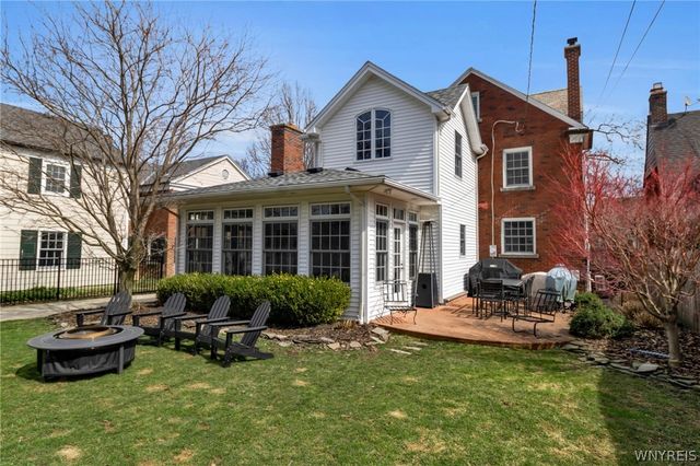 217 Brantwood Road, Amherst, NY 14226