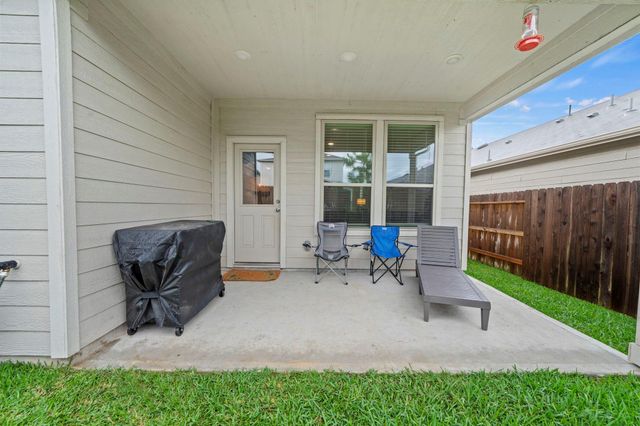 334 Maple Bark Trail, Conroe, TX 77378
