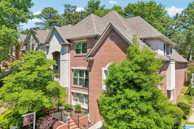 1220 WELLINGTON CIRCLE, Vestavia Hills, AL 35243
