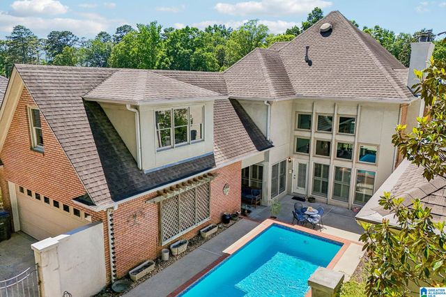 1220 WELLINGTON CIRCLE, Vestavia Hills, AL 35243