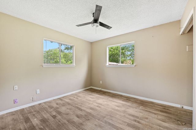 5019 Borchers Dr, Kirby, TX 78219