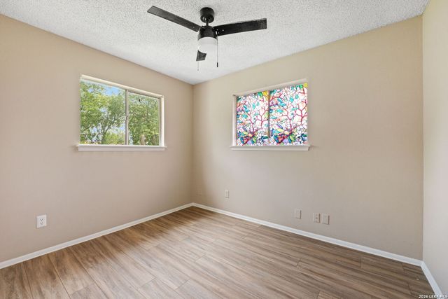 5019 Borchers Dr, Kirby, TX 78219