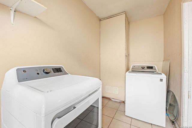 5019 Borchers Dr, Kirby, TX 78219