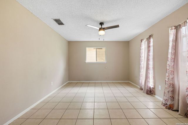 5019 Borchers Dr, Kirby, TX 78219