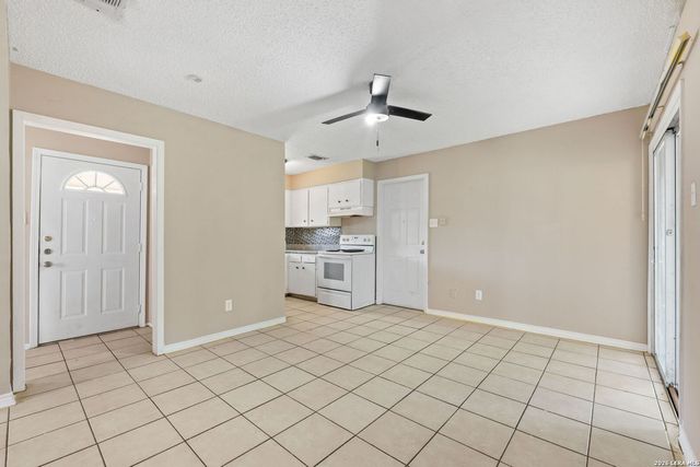 5019 Borchers Dr, Kirby, TX 78219