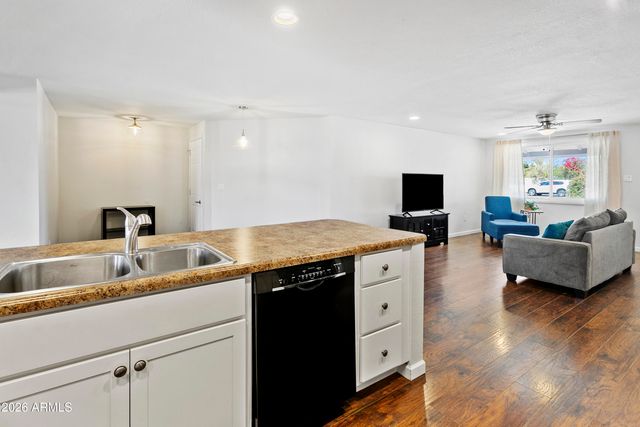 3445 E THUNDERBIRD Road, Phoenix, AZ 85032