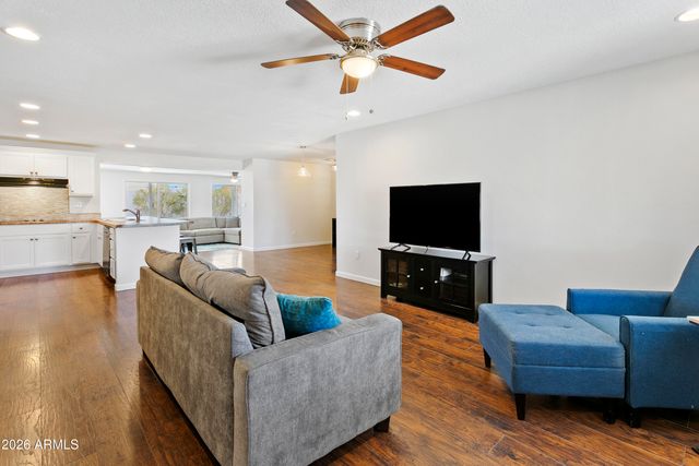 3445 E THUNDERBIRD Road, Phoenix, AZ 85032