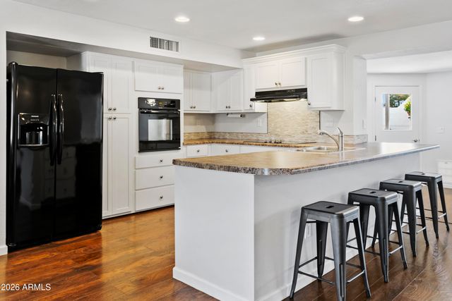 3445 E THUNDERBIRD Road, Phoenix, AZ 85032