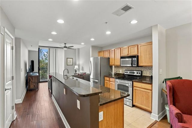 3040 Peachtree Road NW 708, Atlanta, GA 30305