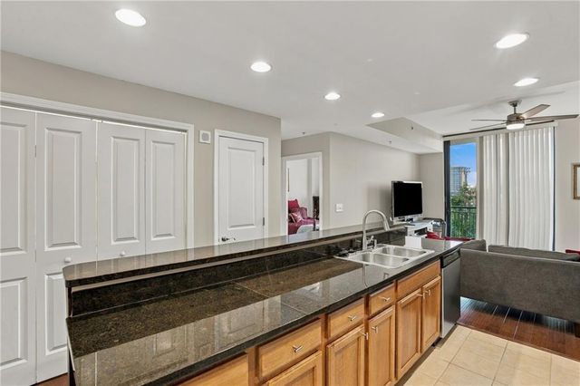 3040 Peachtree Road NW 708, Atlanta, GA 30305