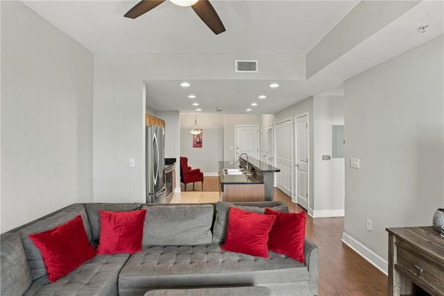 3040 Peachtree Road NW 708, Atlanta, GA 30305