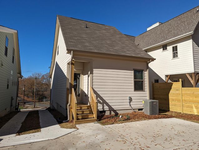 701 Grant Street A, Durham, NC 27701
