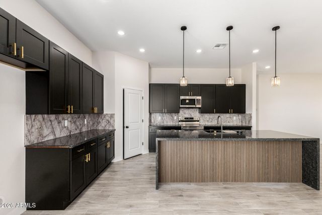 37277 W HILTON Avenue, Tonopah, AZ 85354