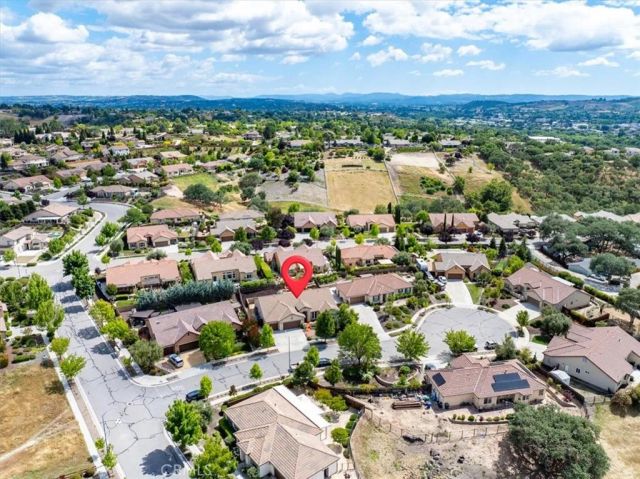 204 Victoria Court, Paso Robles, CA 93446