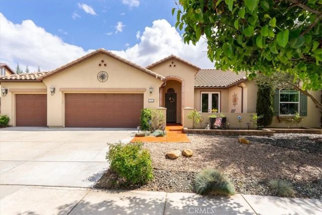 204 Victoria Court, Paso Robles, CA 93446