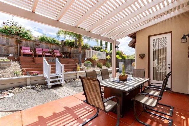 204 Victoria Court, Paso Robles, CA 93446