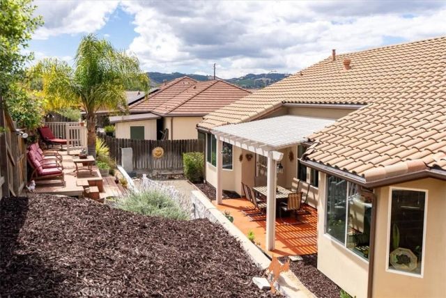 204 Victoria Court, Paso Robles, CA 93446